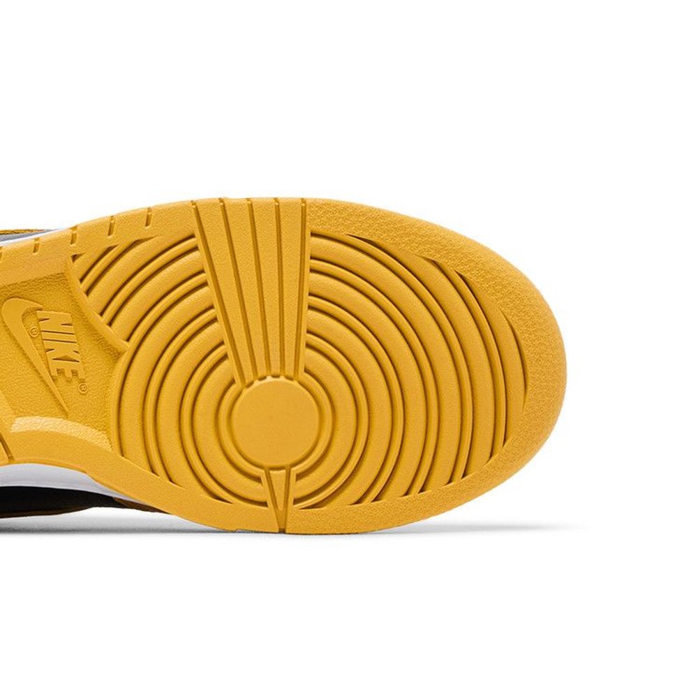 Wu-Tang x Nike Dunk High Retro Premium 2024 – pohled shora | Purekickz