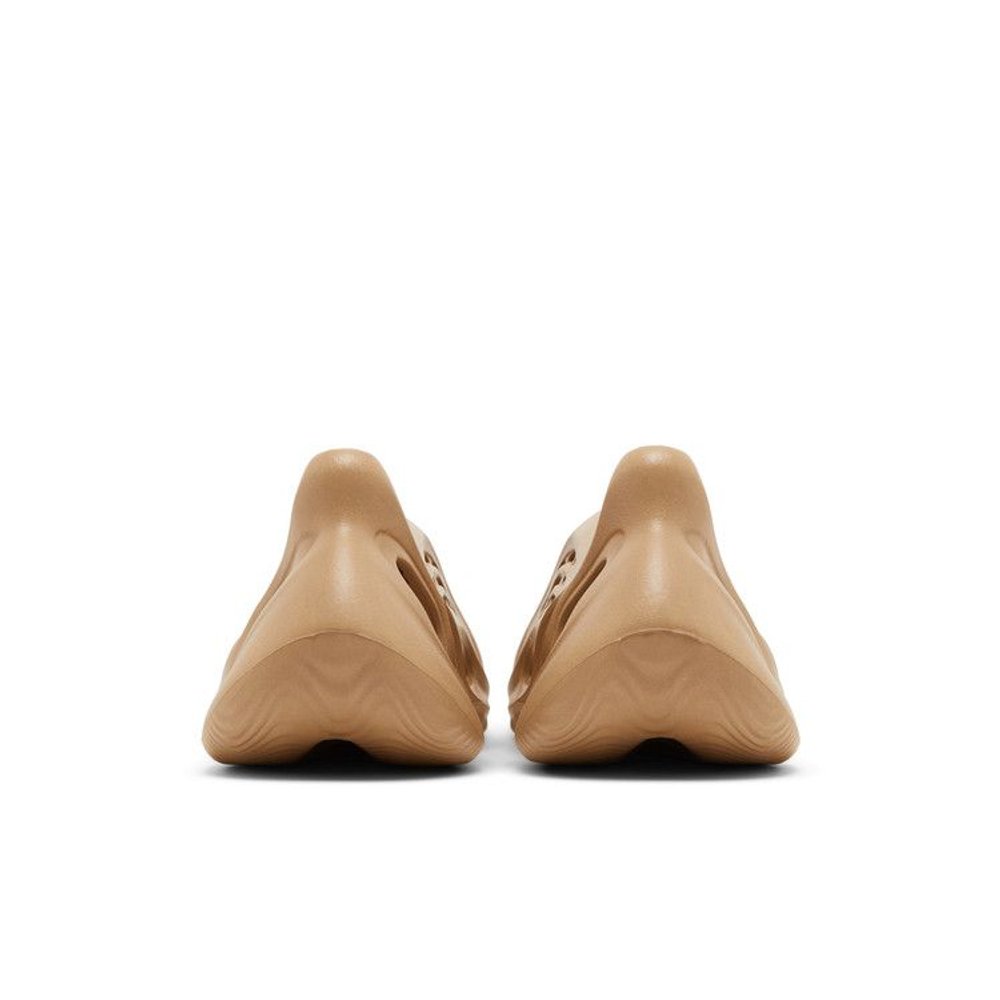 Yeezy Foam RNNR Clay Taupe – podrážka | Purekickz