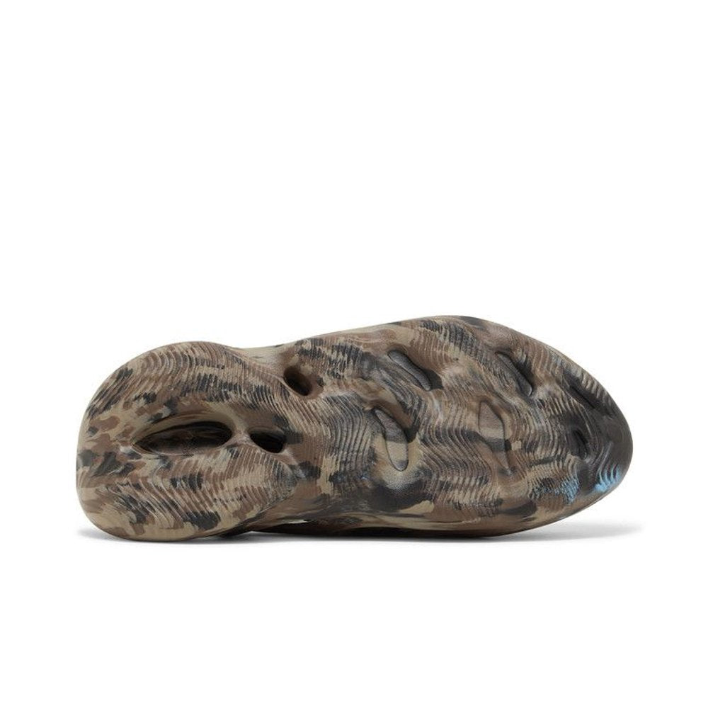 Yeezy Foam RNNR MX Cinder