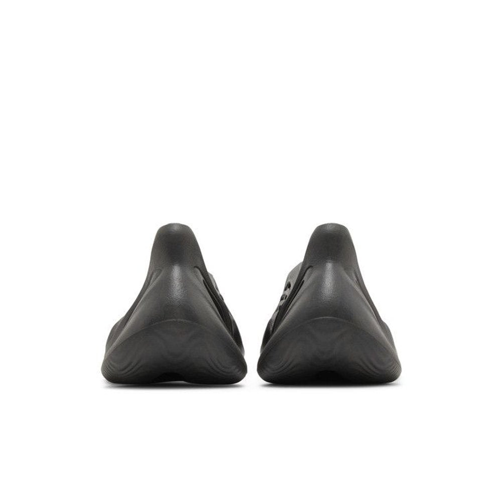 Yeezy Foam RNNR Onyx