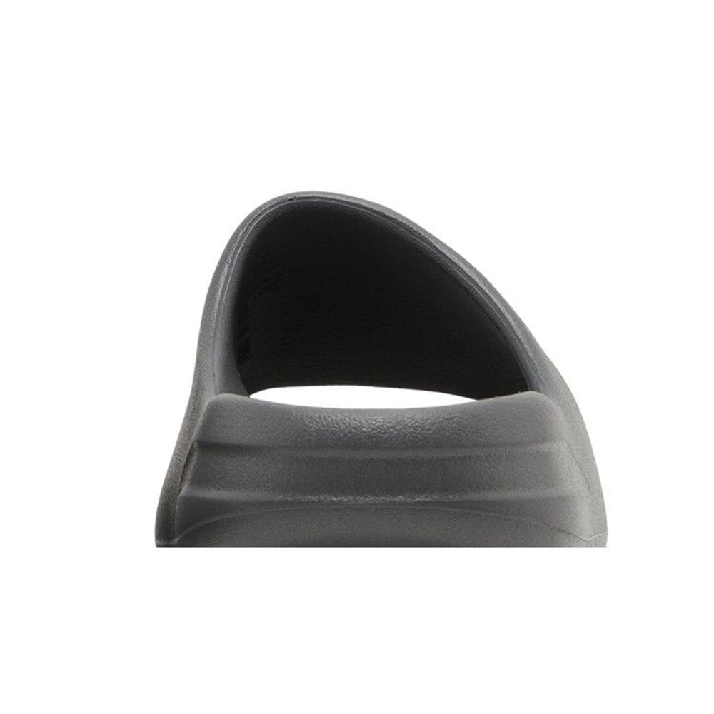 Yeezy Slide Granite – detail materiálu | Purekickz
