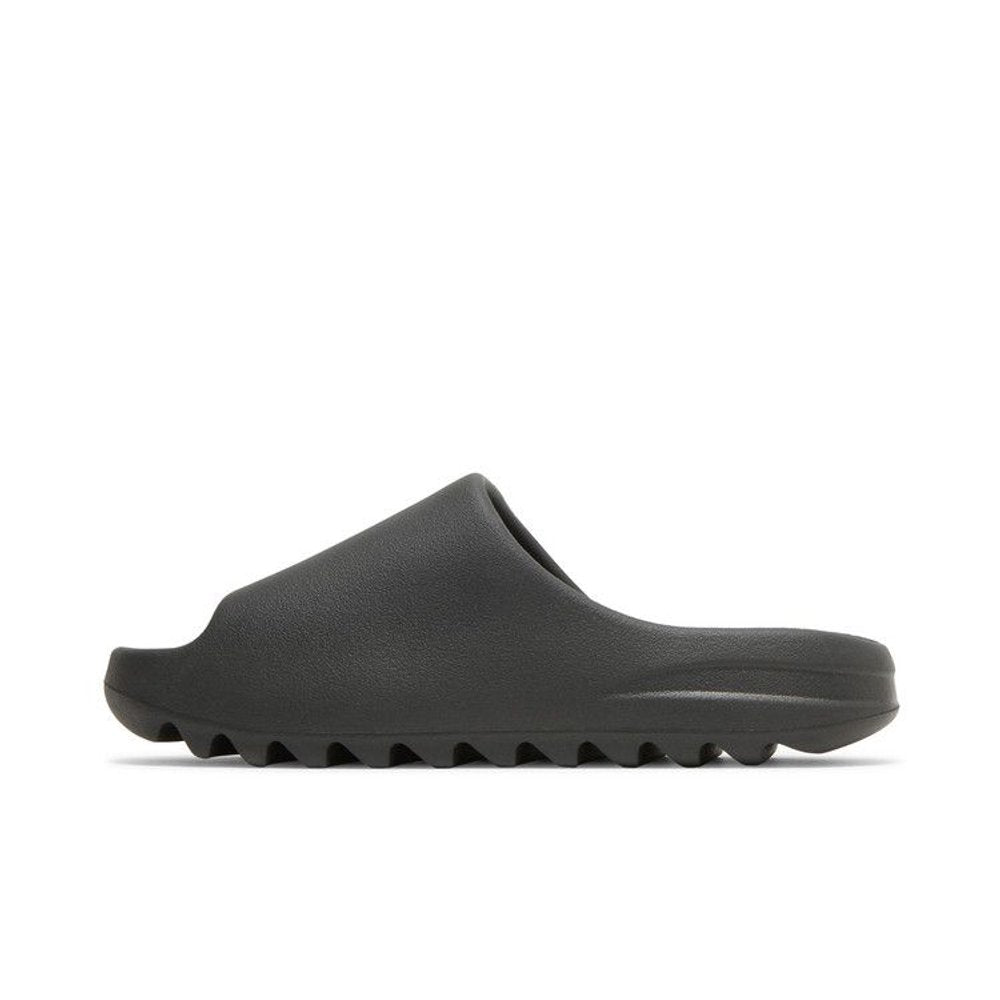 Yeezy Slide Onyx – hlavní pohled | Purekickz