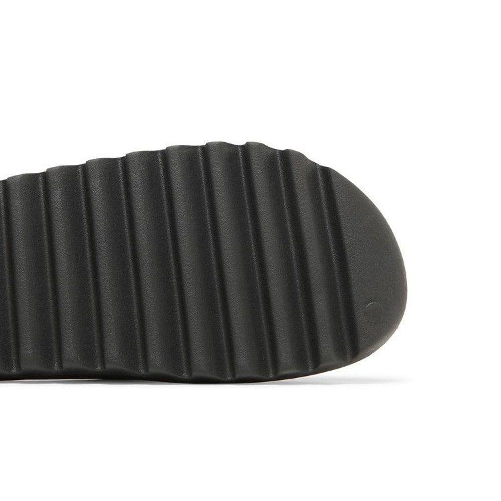 Yeezy Slide Onyx – pohled shora | Purekickz