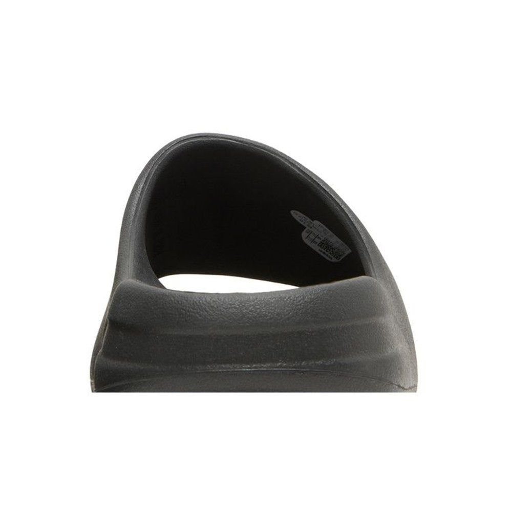 Yeezy Slide Onyx – detail materiálu | Purekickz