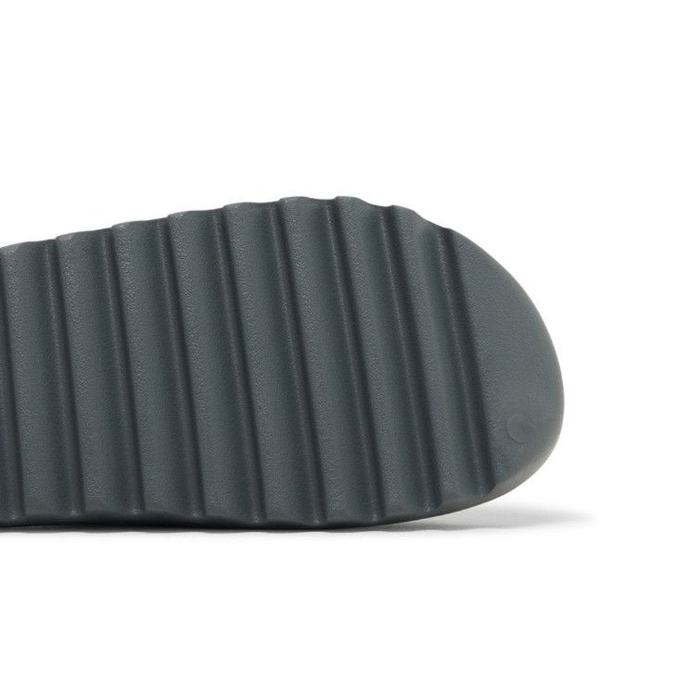 Yeezy Slide Slate Marina – pohled shora | Purekickz