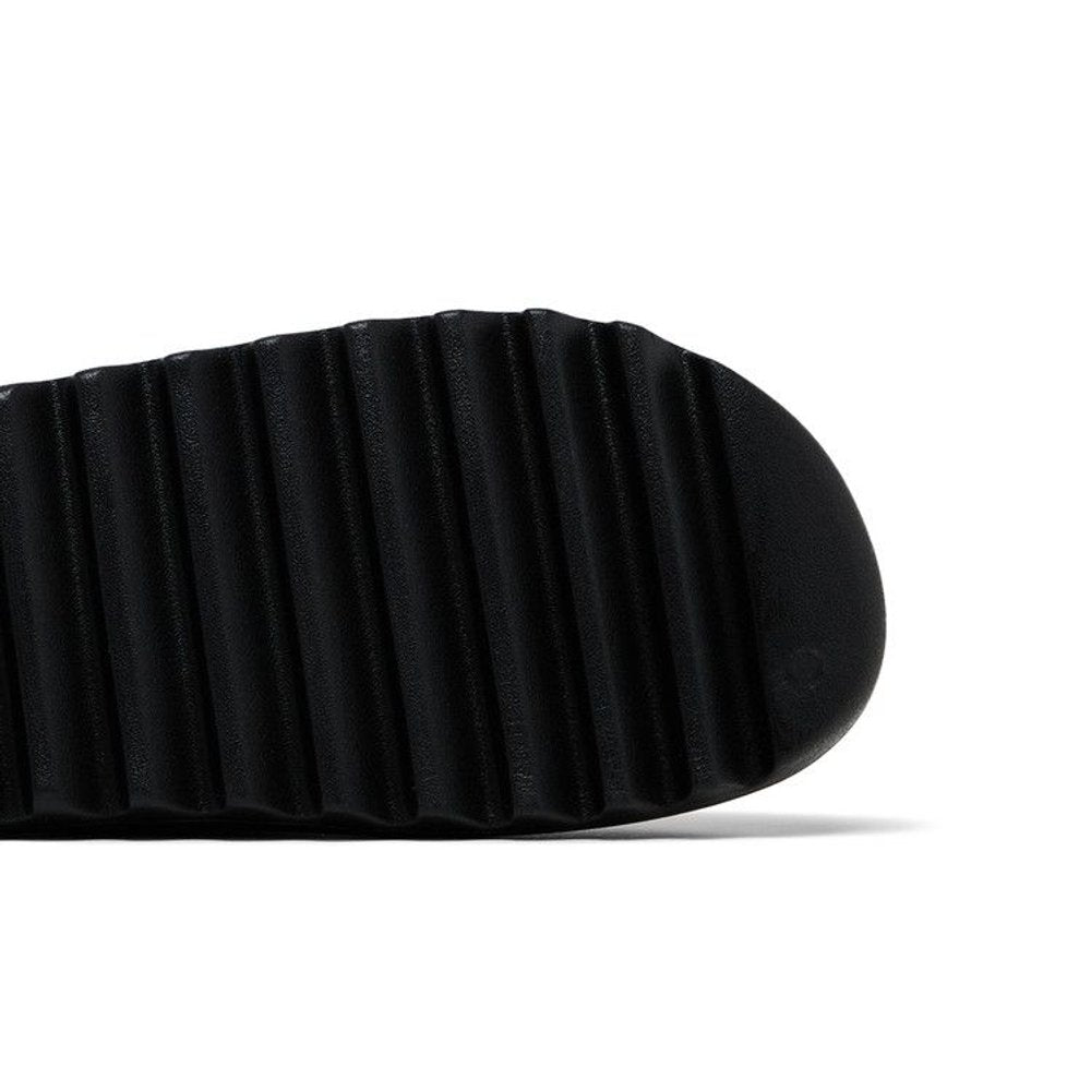 YZY YS-01 Black – pohled shora | Purekickz