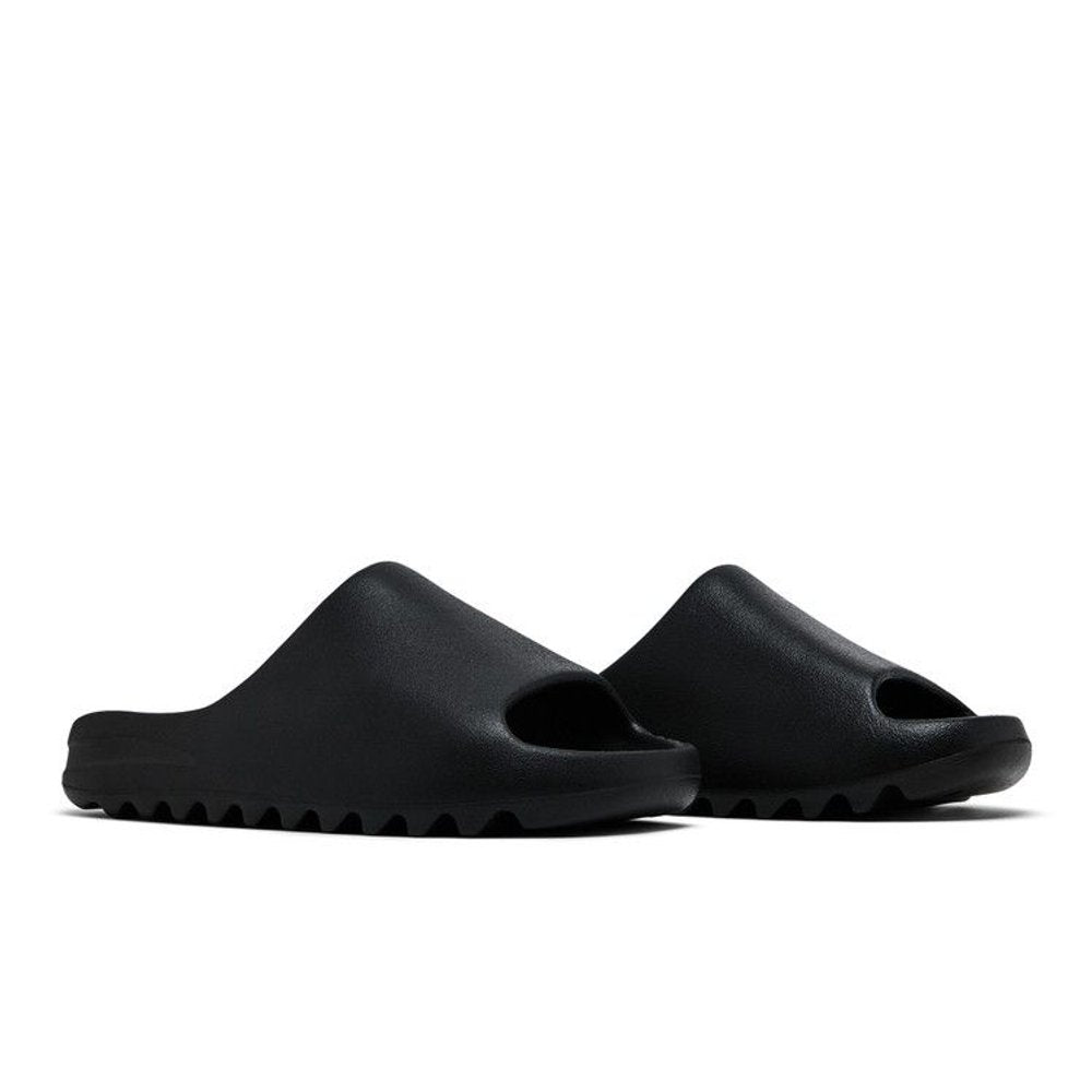 YZY YS-01 Black – lifestyle foto | Purekickz