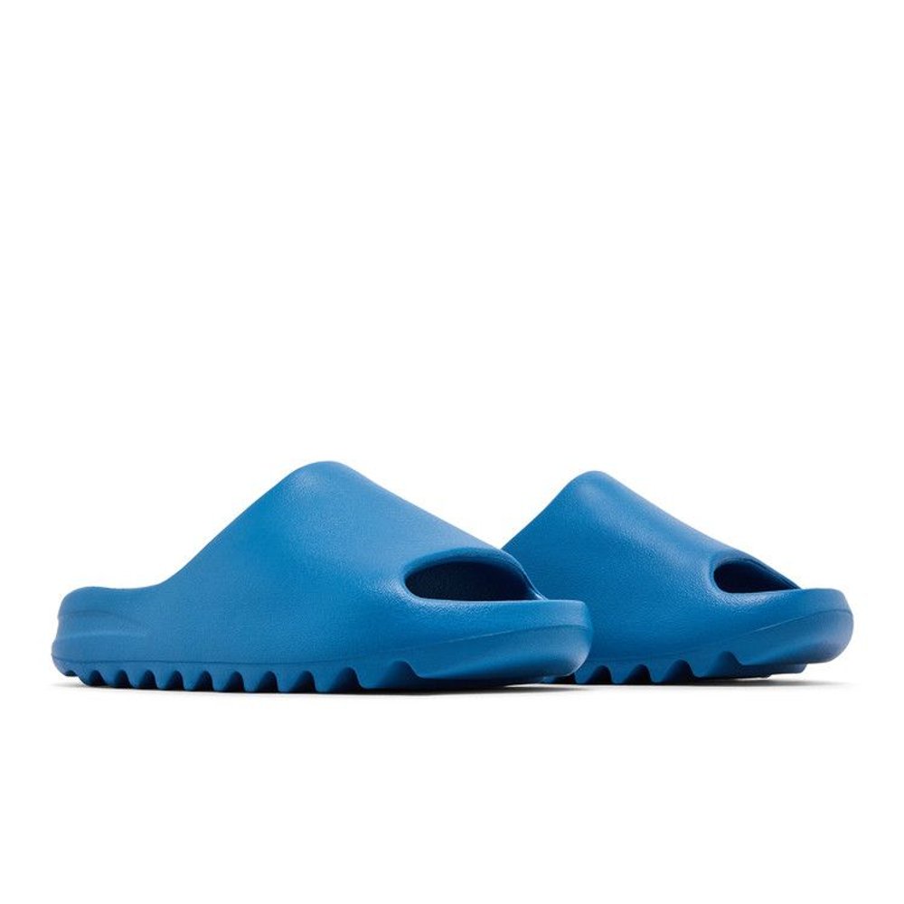 YZY YS-01 Blue – lifestyle foto | Purekickz